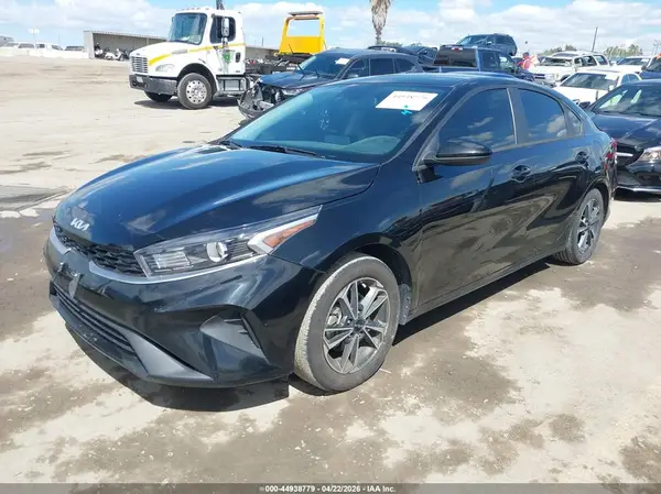 3KPF24AD7PE603395 2023 KIA FORTE - Image 2