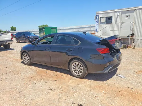 3KPF24AD7PE603798 2023 KIA FORTE - Image 2