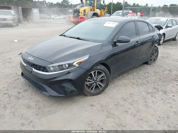 3KPF24AD7PE604739 2023 KIA FORTE - Image 2