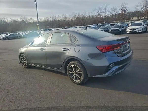 3KPF24AD7PE607236 2023 KIA FORTE - Image 2