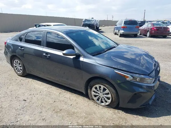 3KPF24AD7PE609231 2023 KIA FORTE - Image 1
