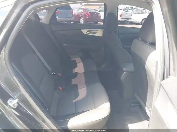 3KPF24AD7PE609231 2023 KIA FORTE - Image 8