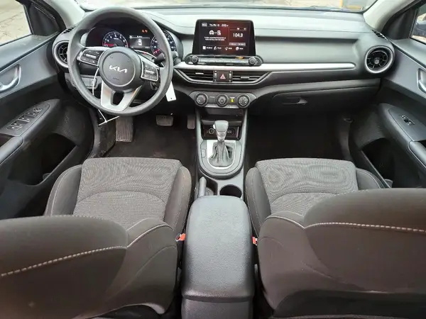3KPF24AD7PE611013 2023 KIA FORTE - Image 8