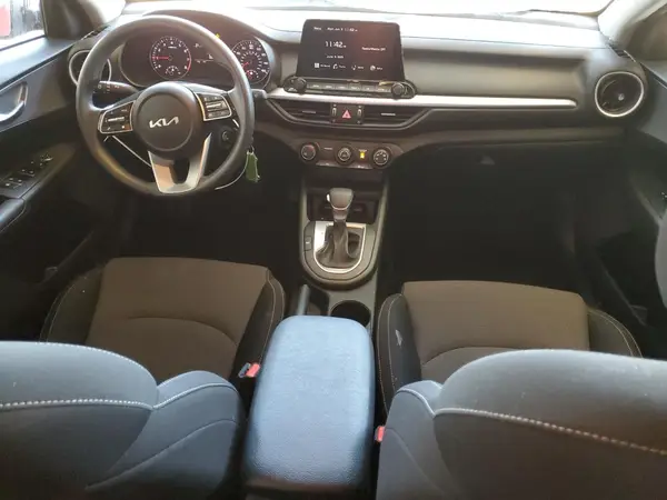 3KPF24AD7PE611108 2023 KIA FORTE - Image 8