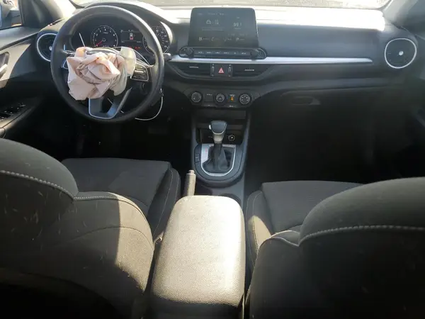 3KPF24AD7PE612176 2023 KIA FORTE - Image 8