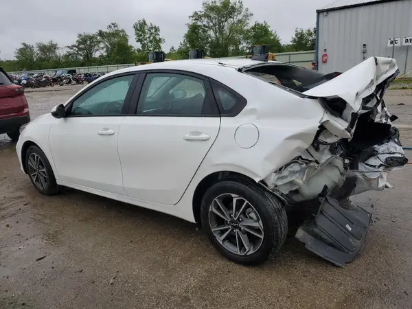 3KPF24AD7PE612775 2023 KIA FORTE - Image 2