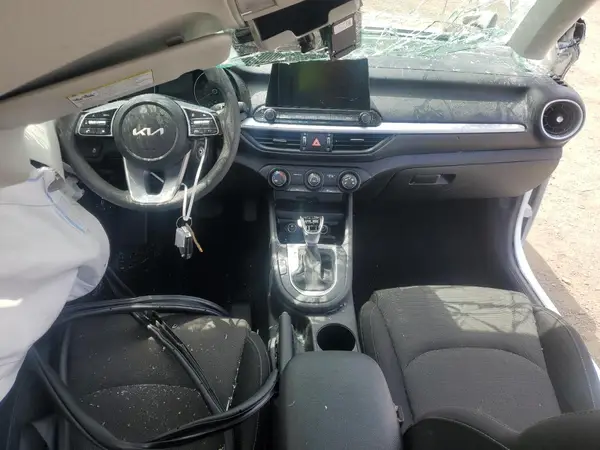 3KPF24AD7PE616289 2023 KIA FORTE - Image 8