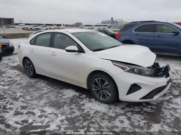 3KPF24AD7PE620410 2023 KIA FORTE - Image 1