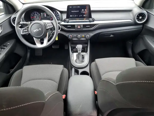 3KPF24AD7PE621265 2023 KIA FORTE - Image 8