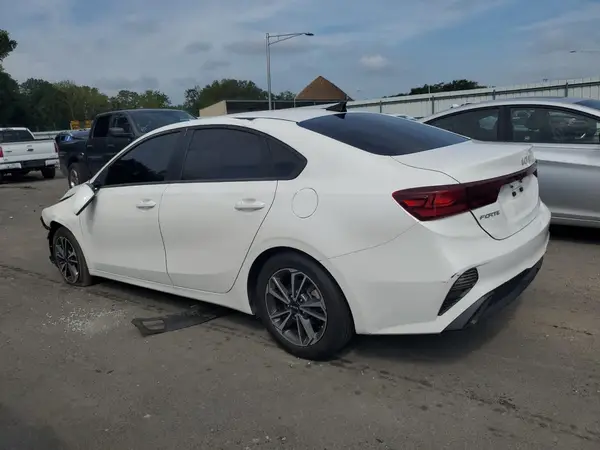 3KPF24AD7PE621444 2023 KIA FORTE - Image 2
