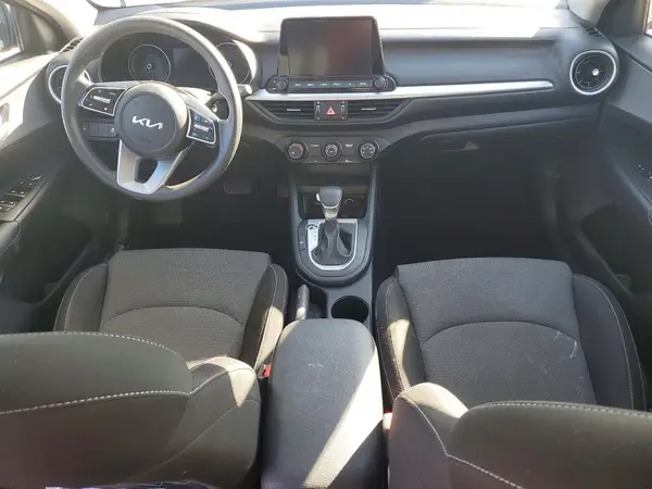 3KPF24AD7PE622674 2023 KIA FORTE - Image 8