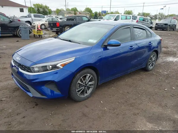 3KPF24AD7PE626871 2023 KIA FORTE - Image 2