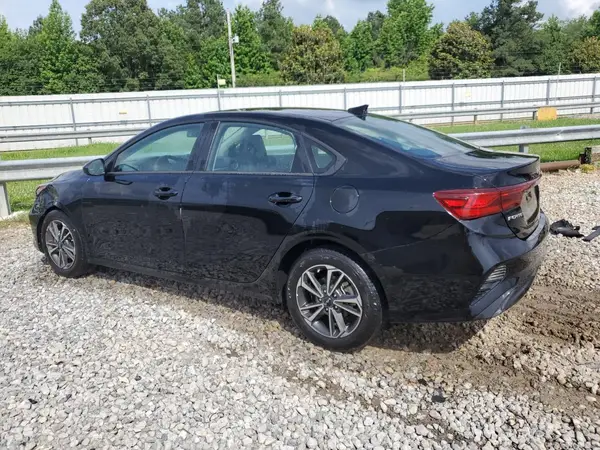 3KPF24AD7PE628250 2023 KIA FORTE - Image 2