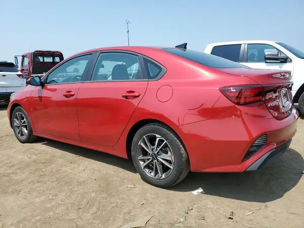 3KPF24AD7PE628541 2023 KIA FORTE - Image 2