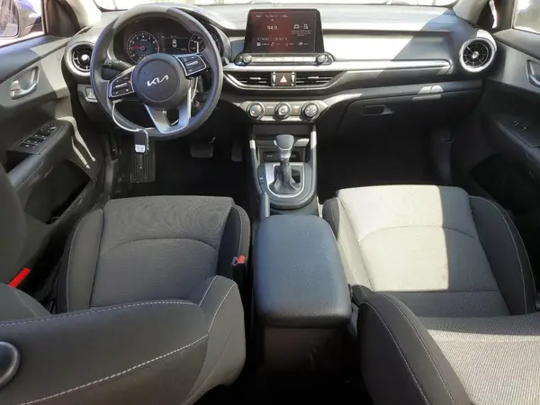 3KPF24AD7PE628894 2023 KIA FORTE - Image 8