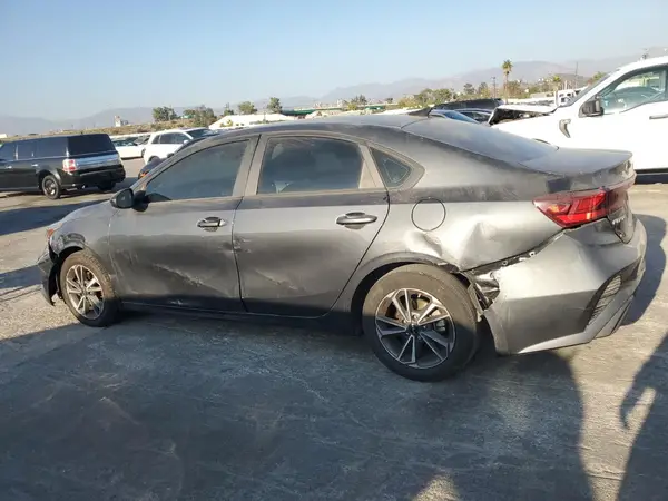 3KPF24AD7PE629639 2023 KIA FORTE - Image 2