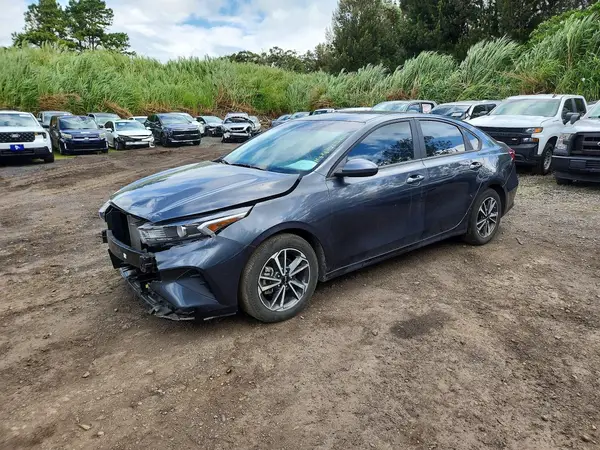 3KPF24AD7PE630533 2023 KIA FORTE - Image 1
