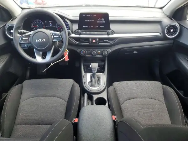 3KPF24AD7PE631066 2023 KIA FORTE - Image 8