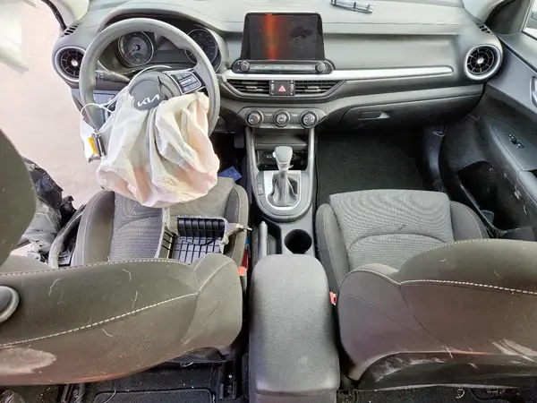 3KPF24AD7PE635845 2023 KIA FORTE - Image 8