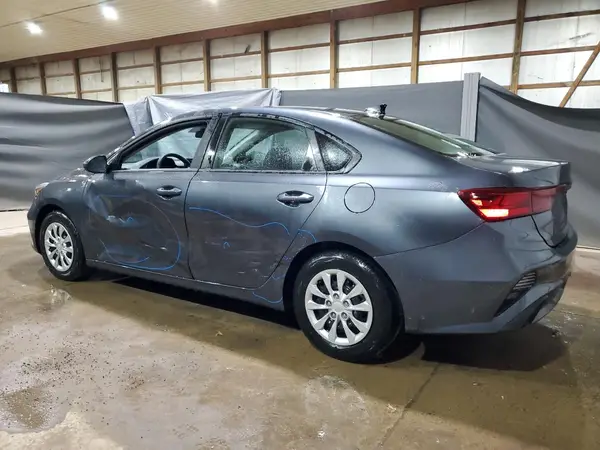 3KPF24AD7PE635957 2023 KIA FORTE - Image 2
