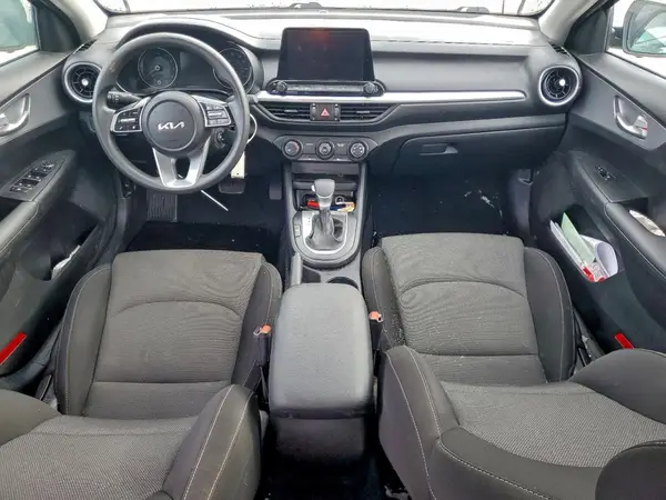 3KPF24AD7PE638258 2023 KIA FORTE - Image 8