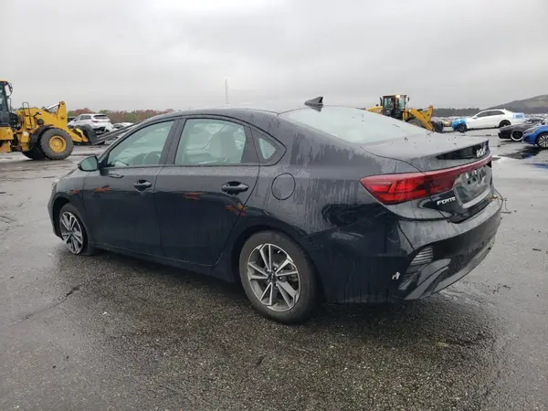 3KPF24AD7PE639040 2023 KIA FORTE - Image 2