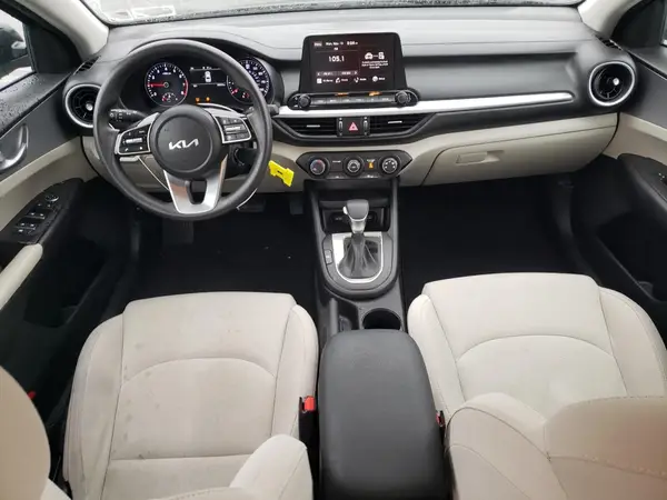 3KPF24AD7PE639040 2023 KIA FORTE - Image 8