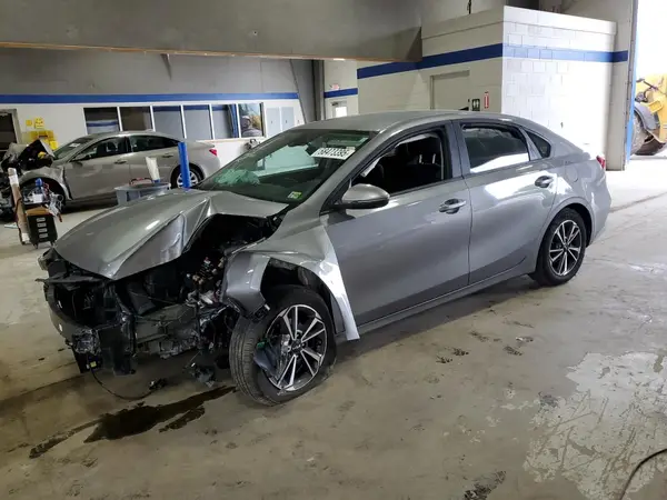 3KPF24AD7PE641631 2023 KIA FORTE - Image 1