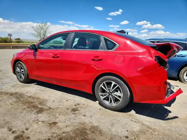 3KPF24AD7PE641676 2023 KIA FORTE - Image 2