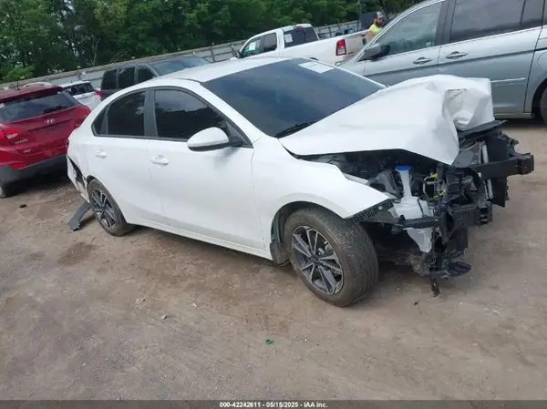 3KPF24AD7PE641760 2023 KIA FORTE - Image 1