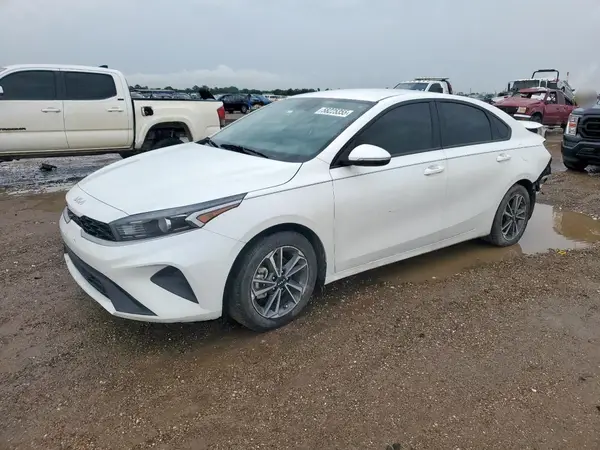 3KPF24AD7PE642116 2023 KIA FORTE - Image 1