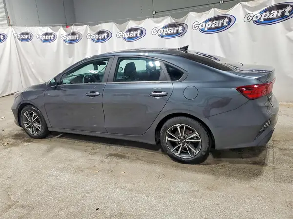 3KPF24AD7PE643332 2023 KIA FORTE - Image 2