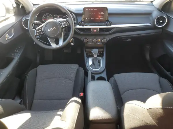 3KPF24AD7PE643637 2023 KIA FORTE - Image 8