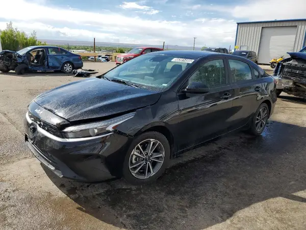 3KPF24AD7PE648563 2023 KIA FORTE - Image 1