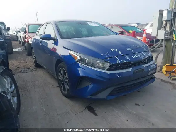 3KPF24AD7PE652788 2023 KIA FORTE - Image 1