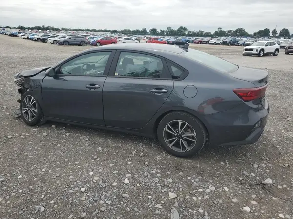 3KPF24AD7PE653438 2023 KIA FORTE - Image 2