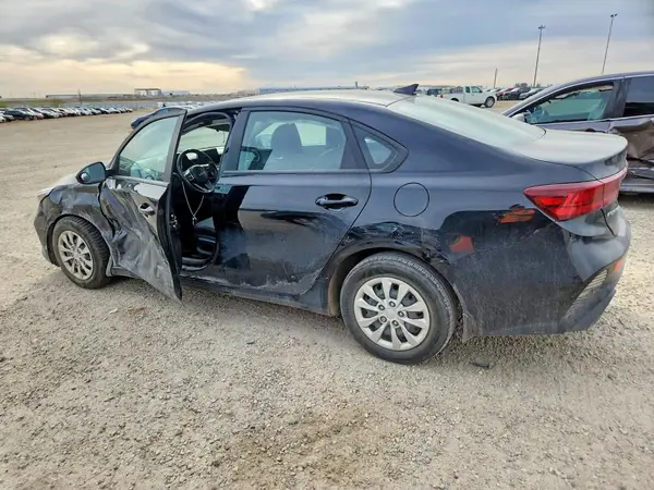 3KPF24AD7PE656629 2023 KIA FORTE - Image 2