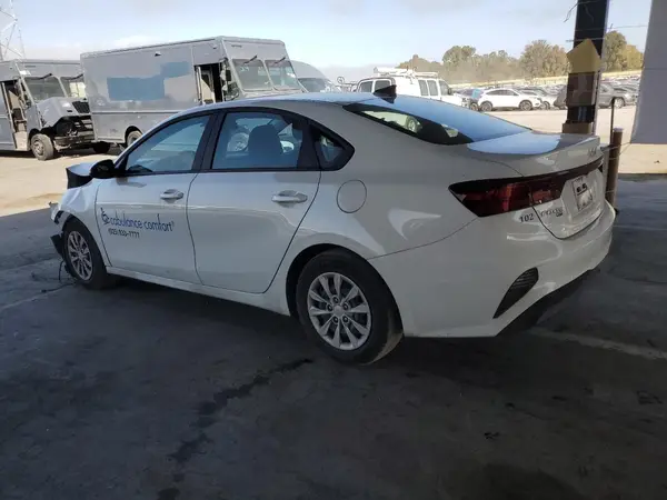 3KPF24AD7PE656839 2023 KIA FORTE - Image 2