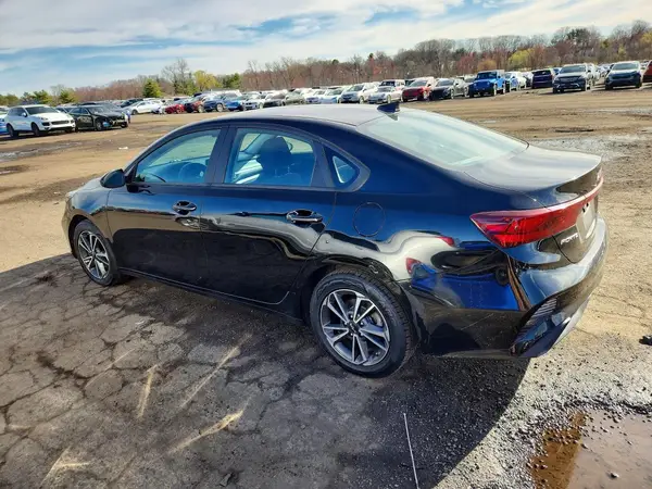 3KPF24AD7PE656971 2023 KIA FORTE - Image 2