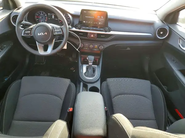 3KPF24AD7PE657070 2023 KIA FORTE - Image 8