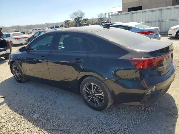 3KPF24AD7PE658249 2023 KIA FORTE - Image 2