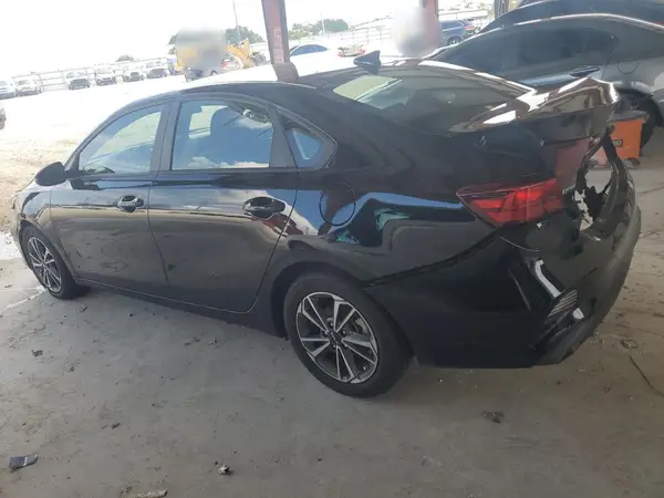3KPF24AD7PE659255 2023 KIA FORTE - Image 2