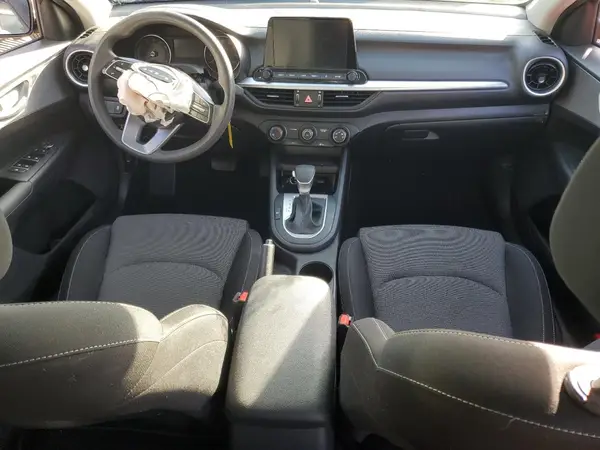 3KPF24AD7PE660101 2023 KIA FORTE - Image 8