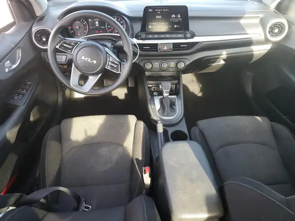 3KPF24AD7PE662303 2023 KIA FORTE - Image 8