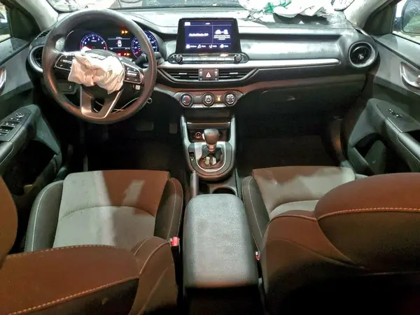 3KPF24AD7PE663077 2023 KIA FORTE - Image 8