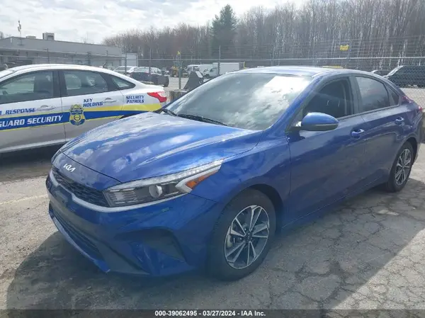 3KPF24AD7PE663368 2023 KIA FORTE - Image 2