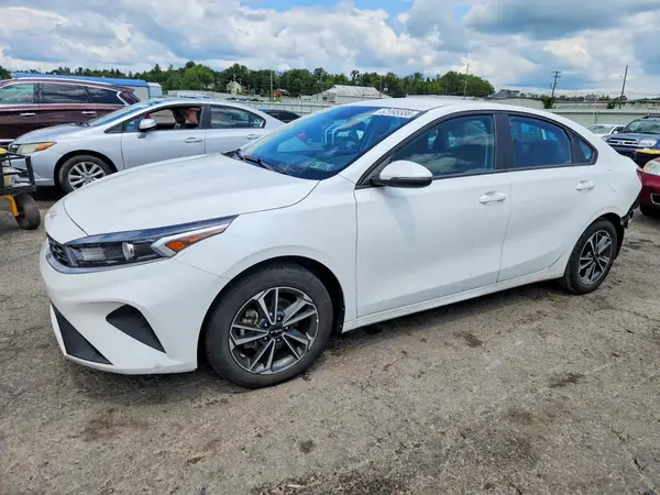 3KPF24AD7PE664438 2023 KIA FORTE - Image 1