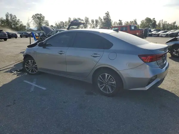 3KPF24AD7PE665007 2023 KIA FORTE - Image 2