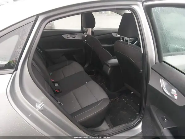3KPF24AD7PE666268 2023 KIA FORTE - Image 8