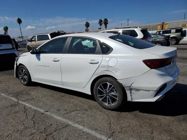 3KPF24AD7PE669476 2023 KIA FORTE - Image 2